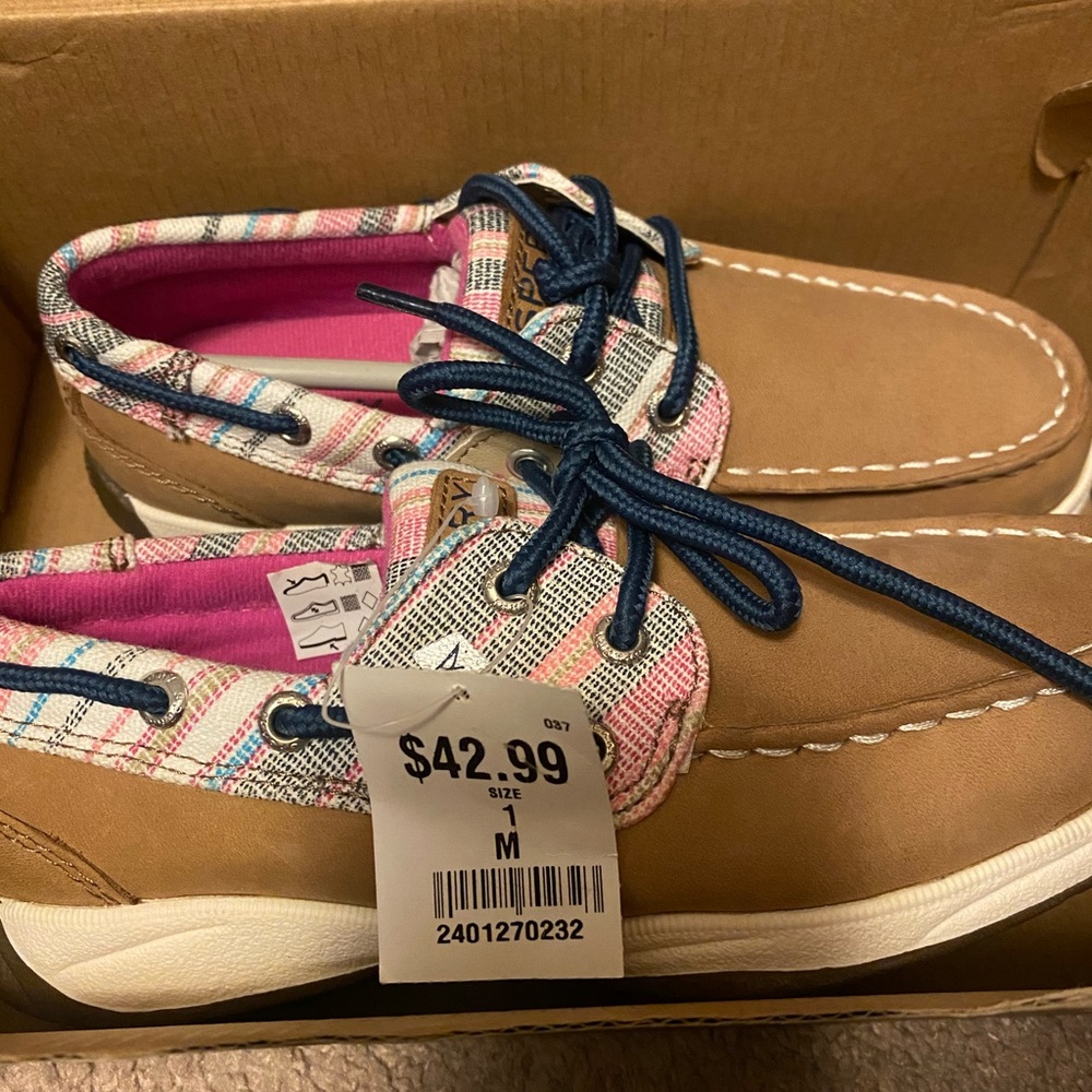 Kids “Sperry” shoes